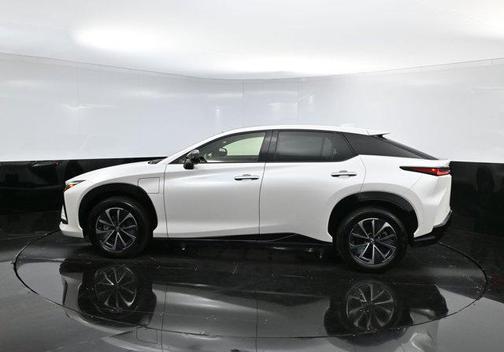 2023 Lexus RZ 450e Luxury