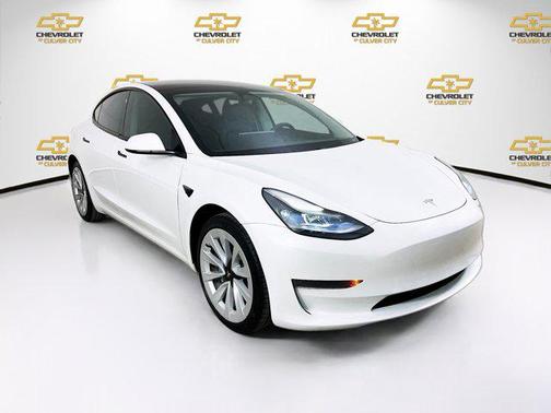 2021 Tesla Model 3 Standard Range Plus