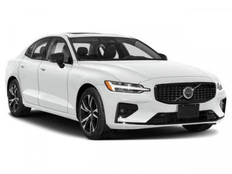 2024 Volvo S60 B5 Plus Black Edition
