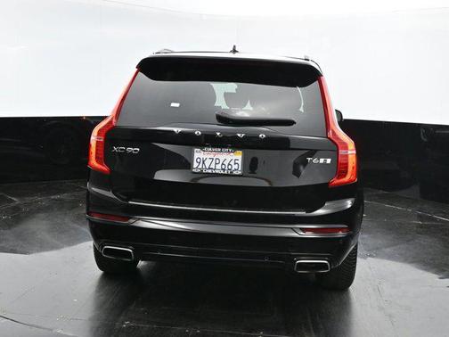 2020 Volvo XC90 T6 R-Design