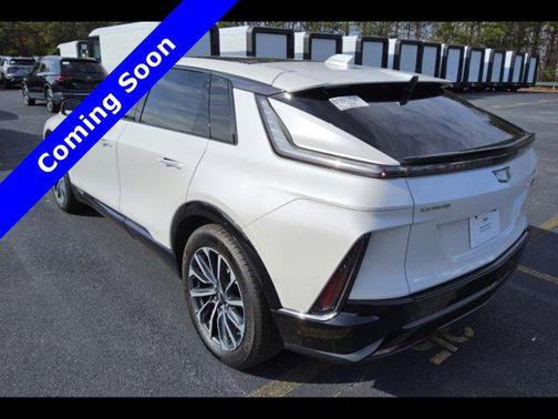 Crystal White Tricoat 2024 Cadillac LYRIQ Sport