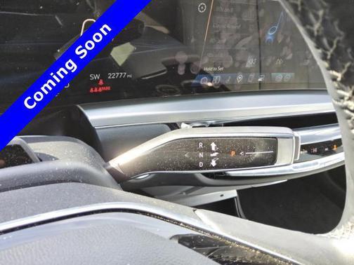 Crystal White Tricoat 2024 Cadillac LYRIQ Sport