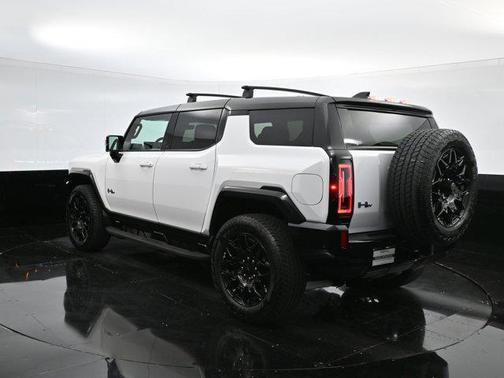 2024 GMC HUMMER EV SUV 2X