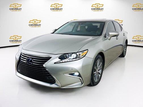 2017 Lexus ES 300h Base