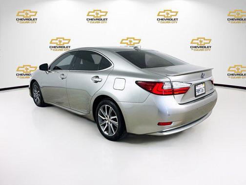 2017 Lexus ES 300h Base