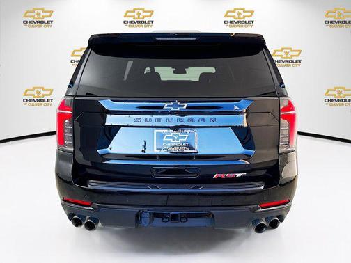 2025 Chevrolet Suburban RST