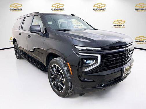 2025 Chevrolet Suburban RST