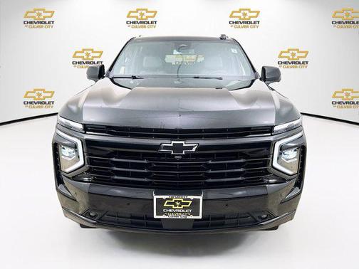 2025 Chevrolet Suburban RST