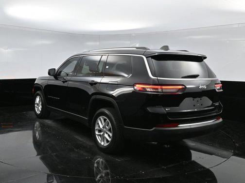 2022 Jeep Grand Cherokee L Laredo