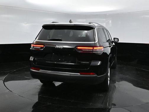 2022 Jeep Grand Cherokee L Laredo