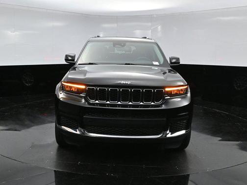 2022 Jeep Grand Cherokee L Laredo