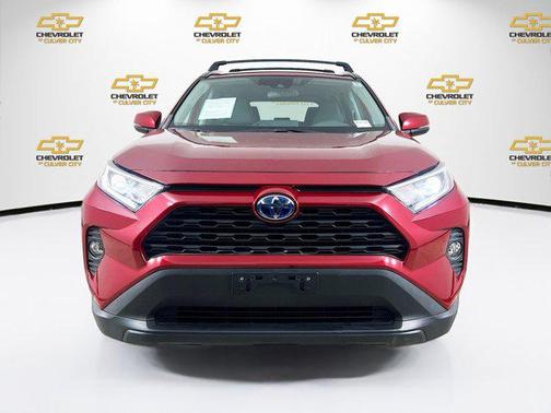 2020 Toyota RAV4 Hybrid XLE