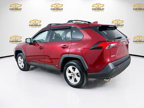 2020 Toyota RAV4 Hybrid XLE