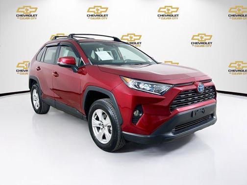 2020 Toyota RAV4 Hybrid XLE