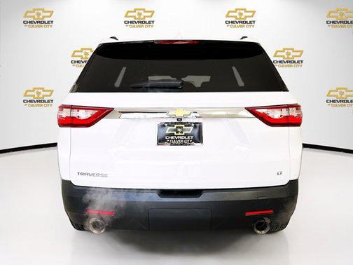 Summit White 2021 Chevrolet Traverse LT Cloth