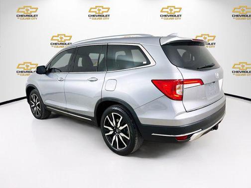 2019 Honda Pilot Touring 8-Passenger