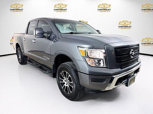 2021 Nissan Titan SV