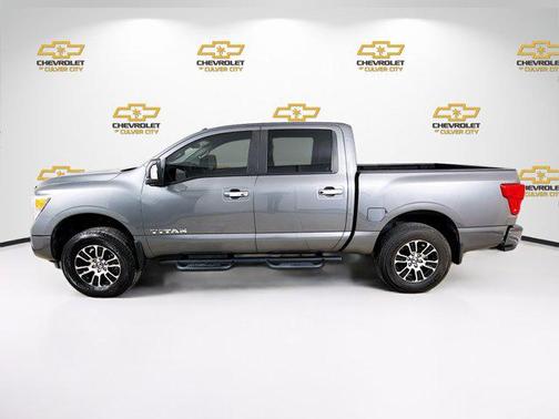 2021 Nissan Titan SV