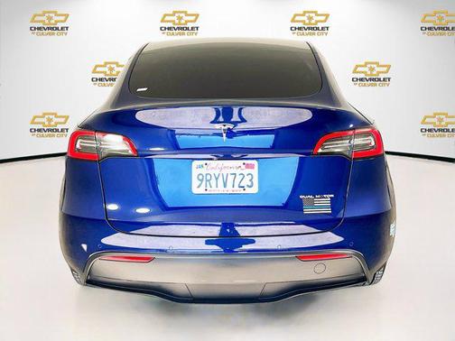 2022 Tesla Model Y Long Range Dual Motor All-Wheel Drive