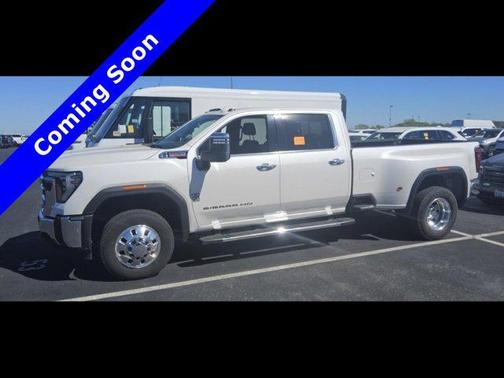 White Frost Tricoat 2024 GMC Sierra 3500 SLT