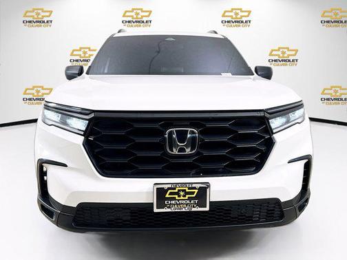 2023 Honda Pilot AWD Sport