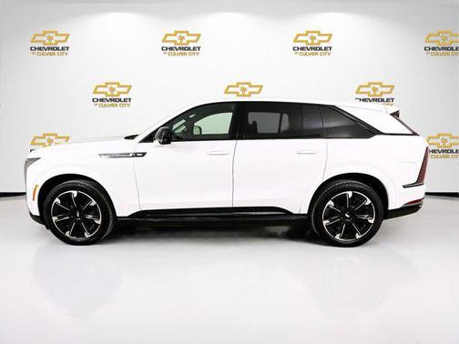 2025 Cadillac Escalade IQ Sport 2