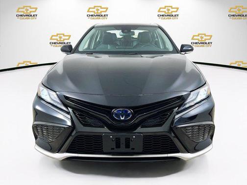 2024 Toyota Camry Hybrid SE