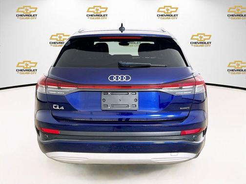 2022 Audi e-tron Premium