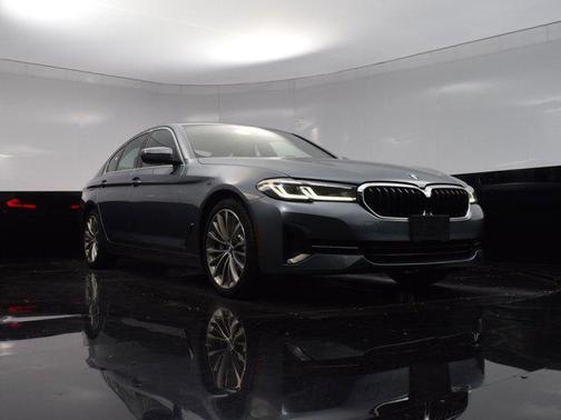2022 BMW 530 i