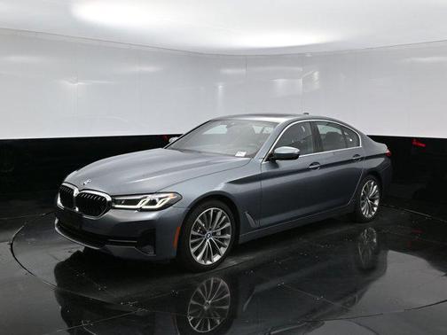 2022 BMW 530 i