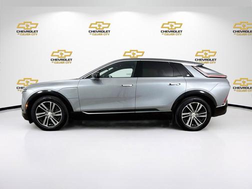 Argent Silver Metallic 2024 Cadillac LYRIQ Luxury