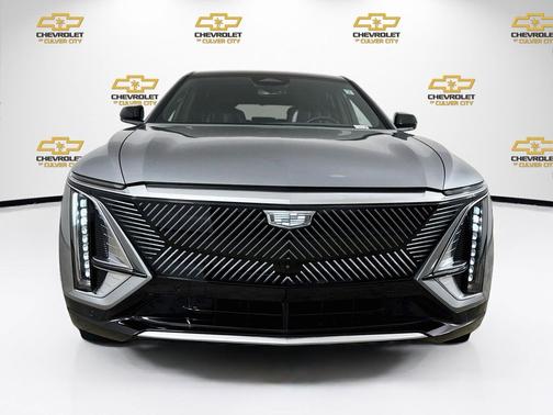 Argent Silver Metallic 2024 Cadillac LYRIQ Luxury