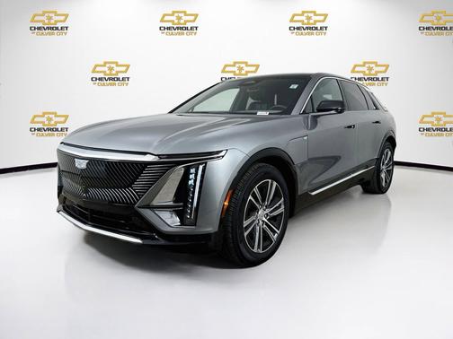 Argent Silver Metallic 2024 Cadillac LYRIQ Luxury