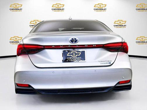 2021 Toyota Avalon Hybrid Limited