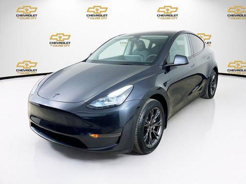 2025 Tesla Model Y Long Range Dual Motor All-Wheel Drive