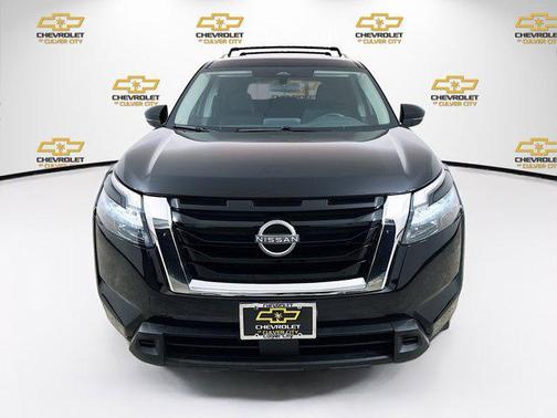 2024 Nissan Pathfinder SV FWD
