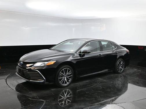 2024 Toyota Camry Hybrid XLE