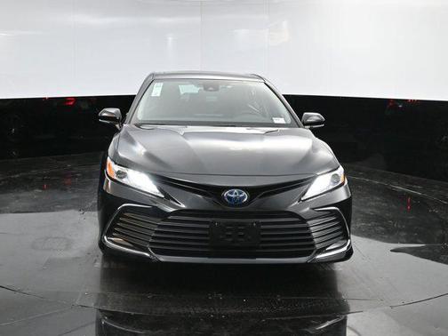 2024 Toyota Camry Hybrid XLE