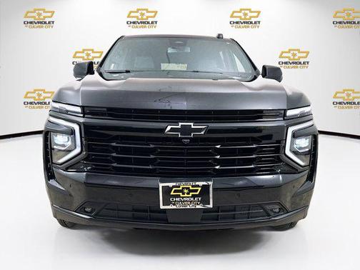 2025 Chevrolet Suburban RST