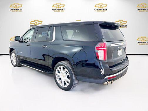 2023 Chevrolet Suburban 2WD High Country