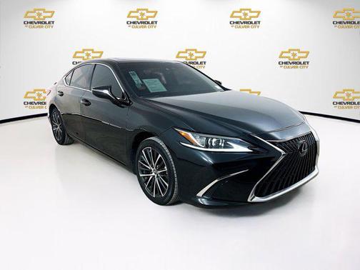 2024 Lexus ES 300h F SPORT Design