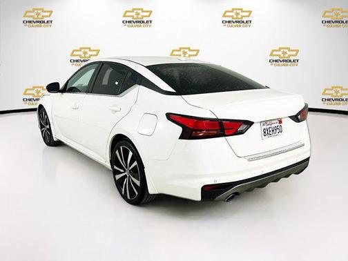 2021 Nissan Altima SR FWD