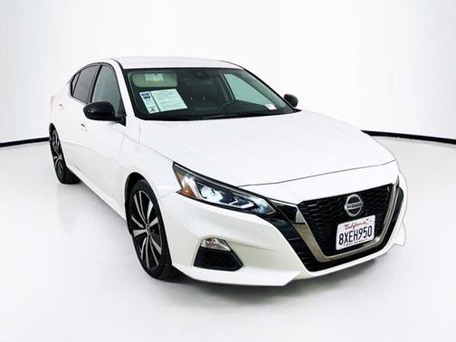 2021 Nissan Altima SR FWD
