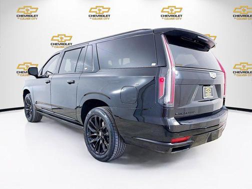 2023 Cadillac Escalade ESV Sport Platinum