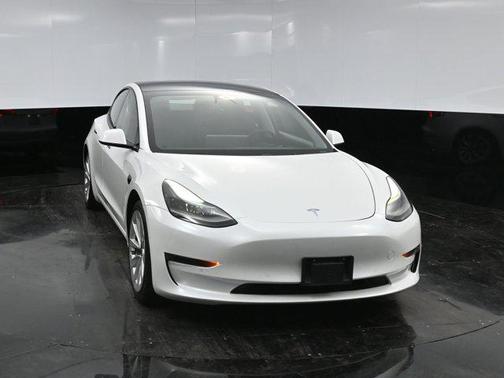 2022 Tesla Model 3 Standard Range