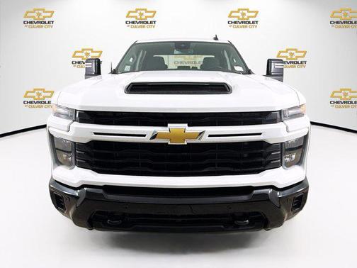 2025 Chevrolet Silverado 2500 Custom