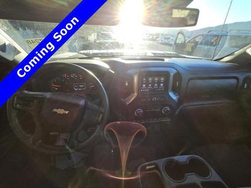 Summit White 2024 Chevrolet Silverado 2500 Custom