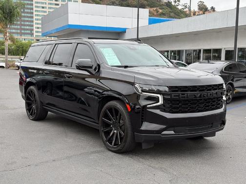 Black 2024 Chevrolet Suburban High Country