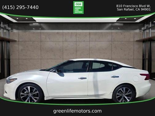 White 2017 Nissan Maxima 3.5 S