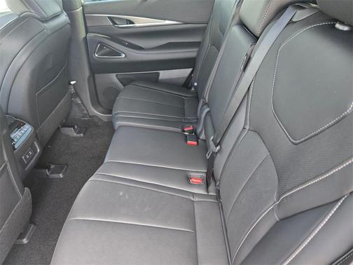 2026 INFINITI QX60 Base